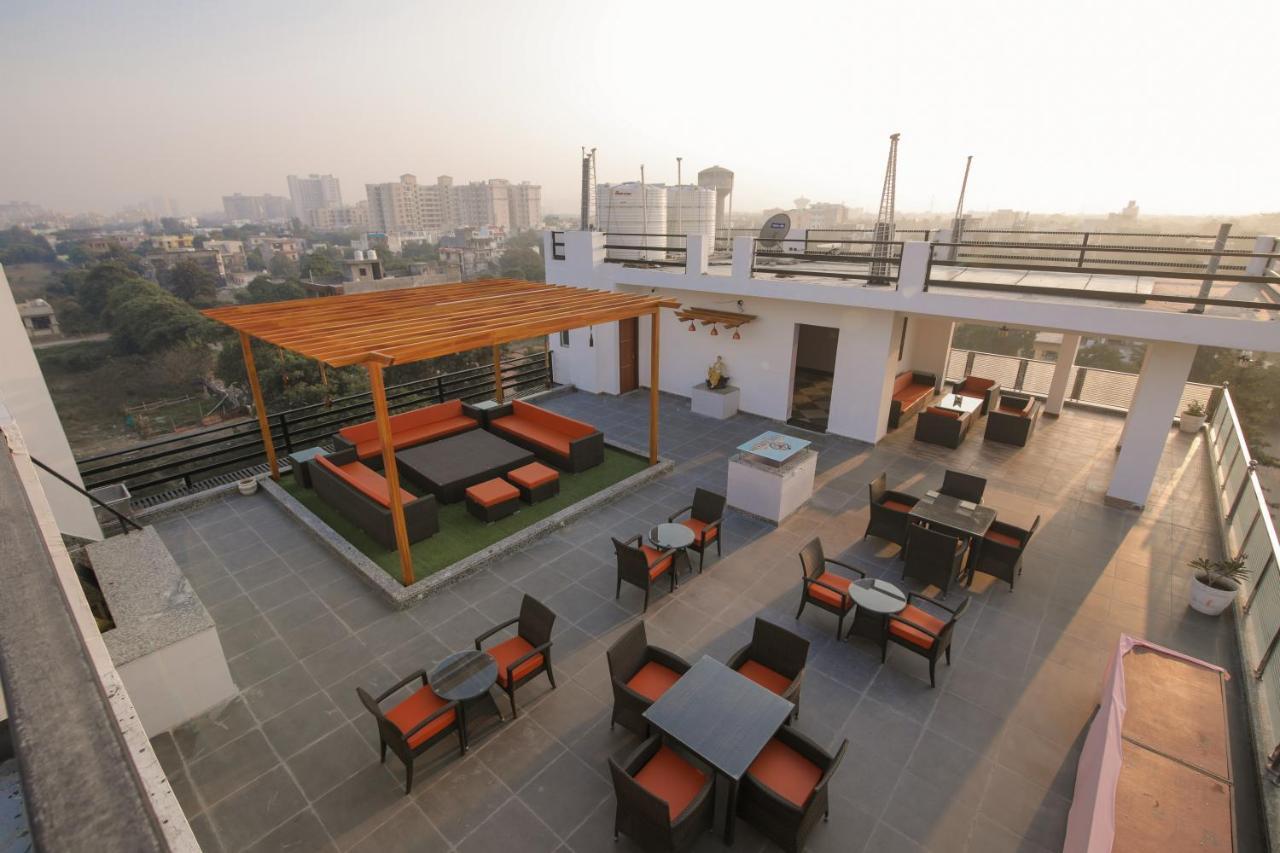 Bed and Breakfast Twin Towers Greater Noida Exteriér fotografie
