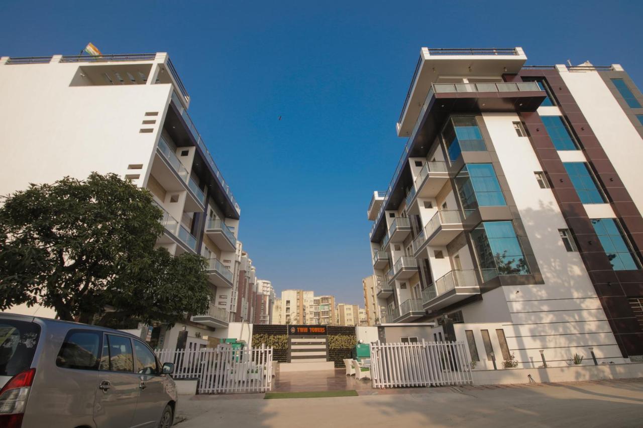 Bed and Breakfast Twin Towers Greater Noida Exteriér fotografie