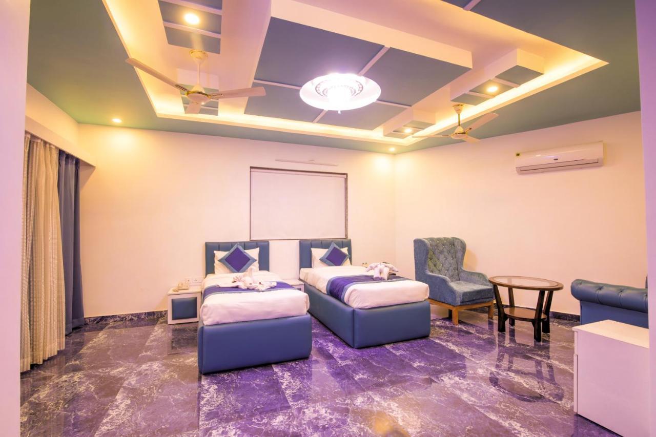 Bed and Breakfast Twin Towers Greater Noida Exteriér fotografie