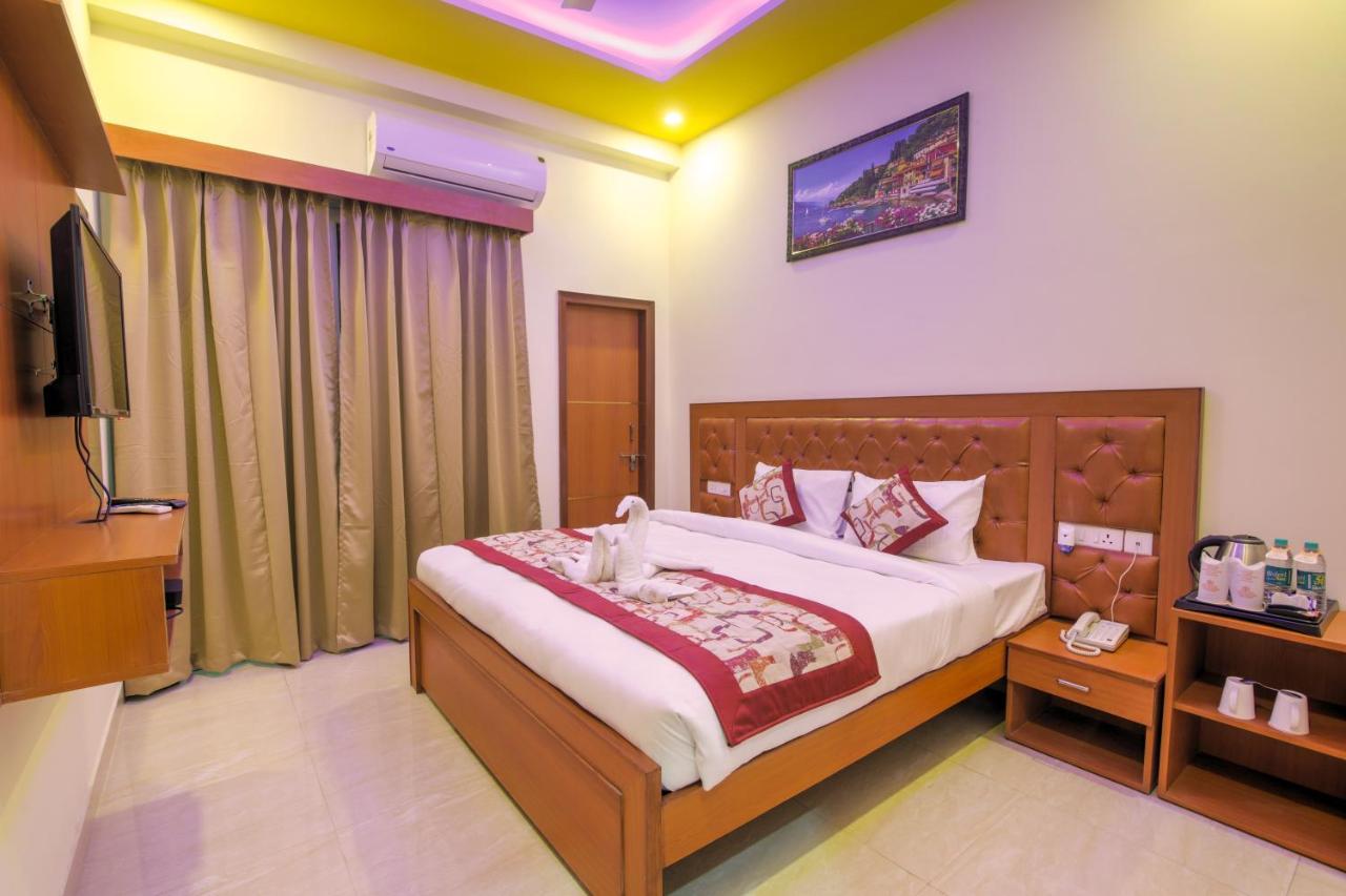 Bed and Breakfast Twin Towers Greater Noida Exteriér fotografie
