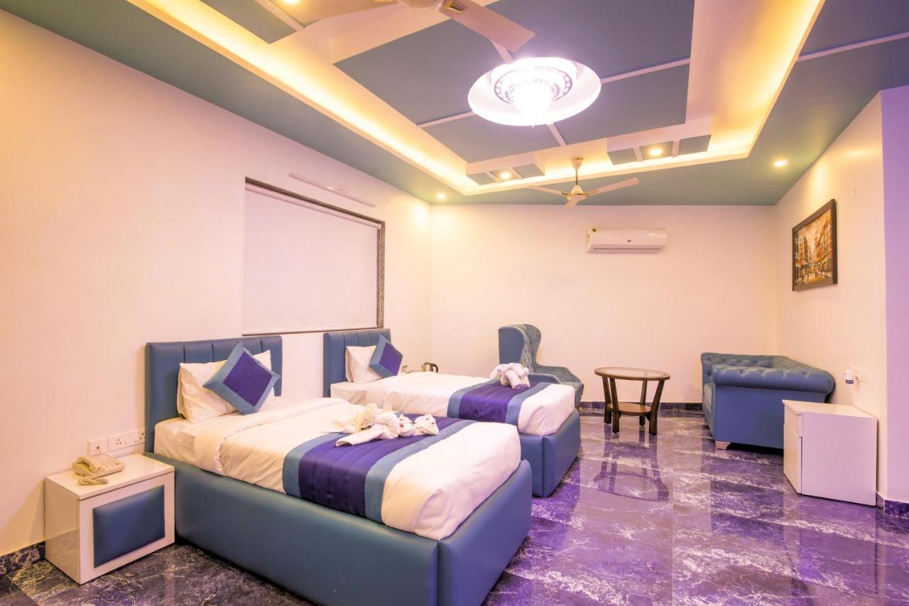 Bed and Breakfast Twin Towers Greater Noida Exteriér fotografie