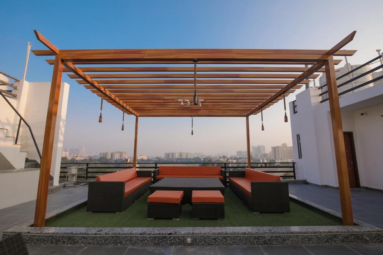 Bed and Breakfast Twin Towers Greater Noida Exteriér fotografie